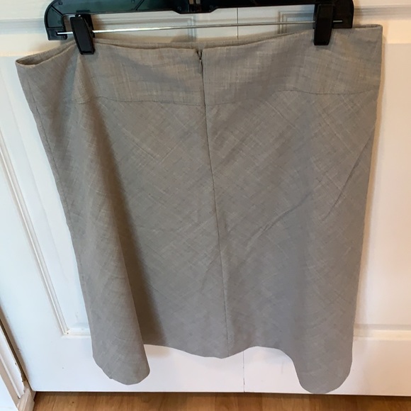 Express Design Studio Women’s Skirt - Picture 4 of 9